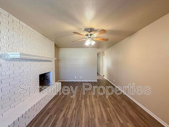 3rd image of 3701B Ivanhoe Dr