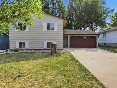 1004 S Clover Ave, Sioux Falls, SD, 57110