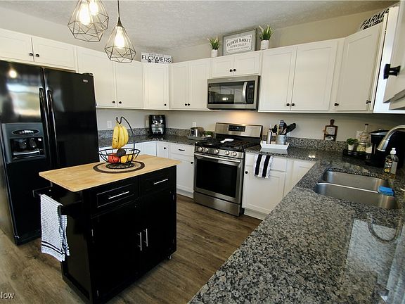 3rd image of 5635 Shawnee Trl