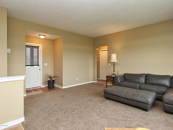 5th image of 6127 Kingsbury Ct