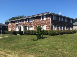 4315 Kennedy Dr #101, Racine, WI 53404