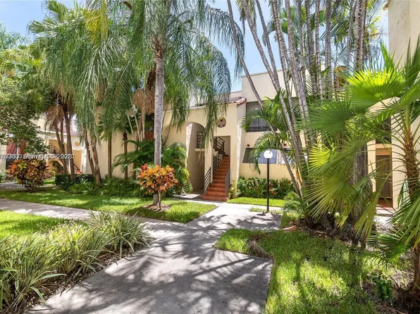 3559 Magellan Cir #3232, Aventura, FL 33180