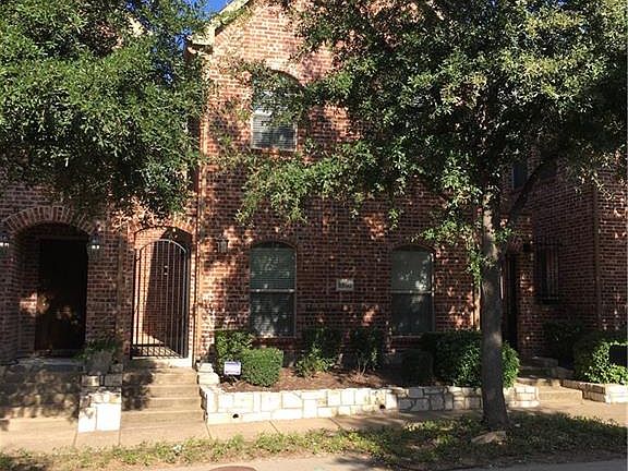 2nd image of 5590 Grosseto Dr