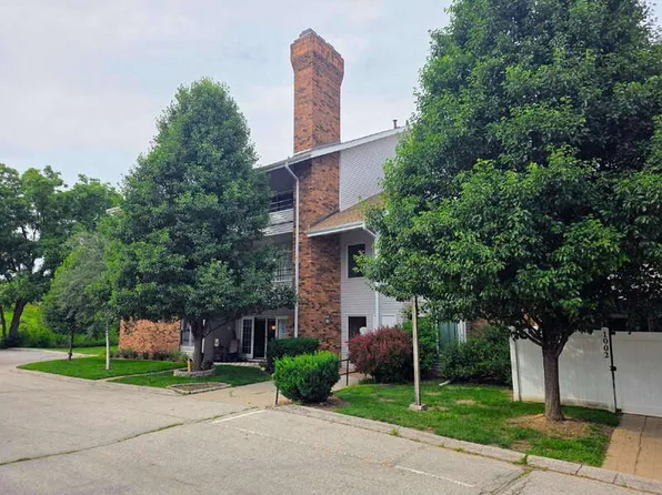 1100 50th St Unit 1102, West Des Moines, IA 50266