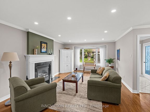 5th image of 23 Glen Abbey Cres