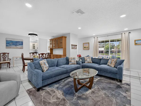 727 Gilda Dr, Saint Augustine, FL 32086