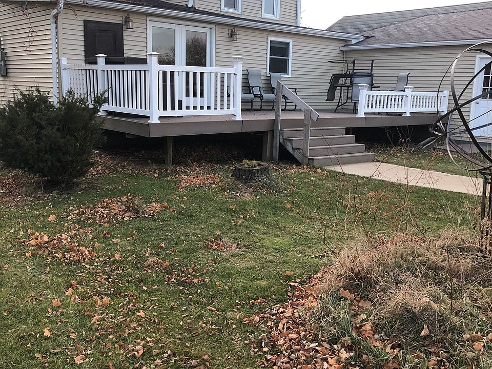 2nd image of 110 N Water St