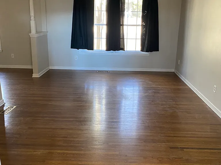 8002 Greenwillow Ct SE — Photo 11