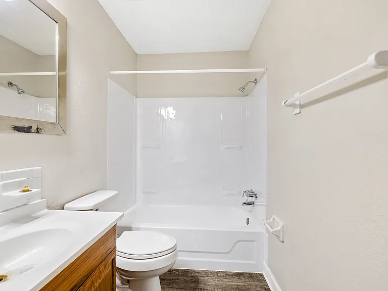 Sabal Palms Apartments — Photo 22