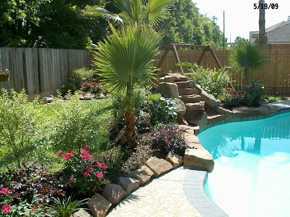 2nd image of 1743 Parkview Ln