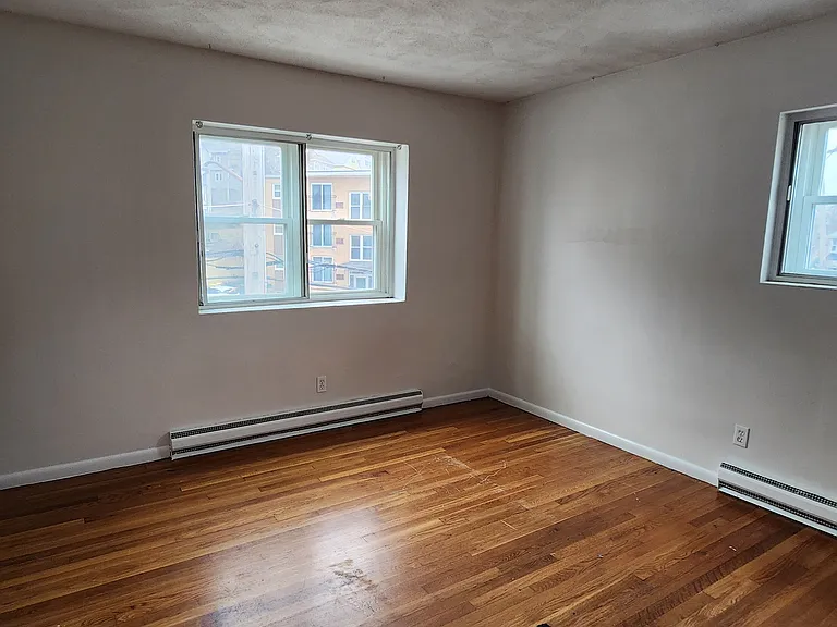 5 Waldemar Ave #1 — Photo 6