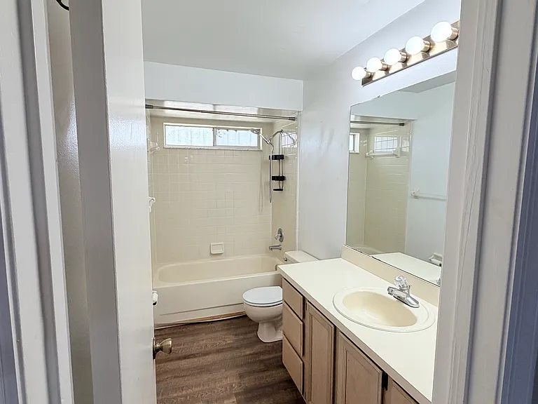 3113 Fairfield Dr — Photo 8