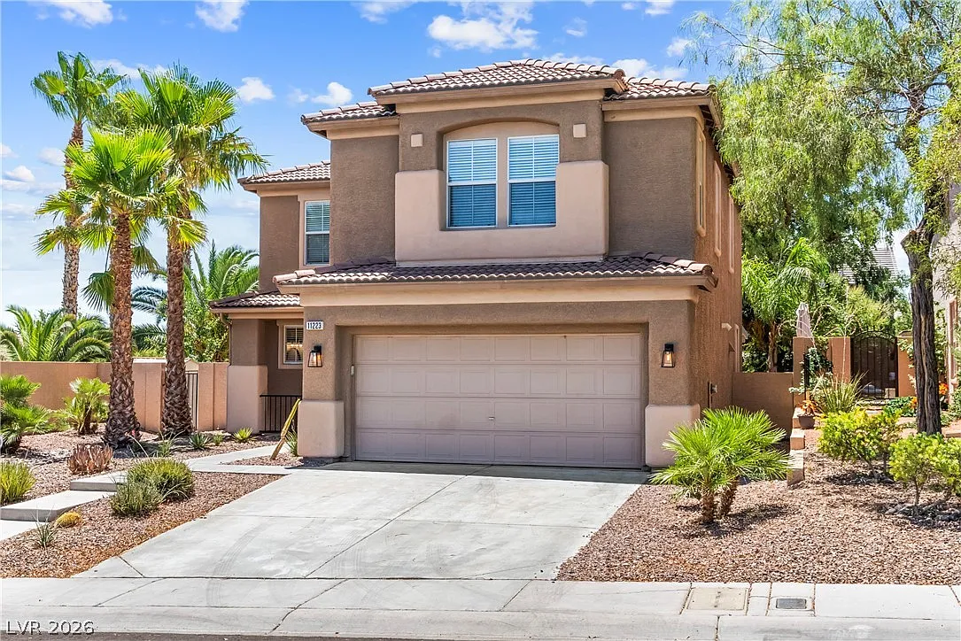 3 bed, 3.0 bath, 2053 sqft, $3,295 — Photo 4