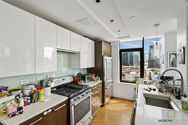 Rented by Modern Spaces | media 4