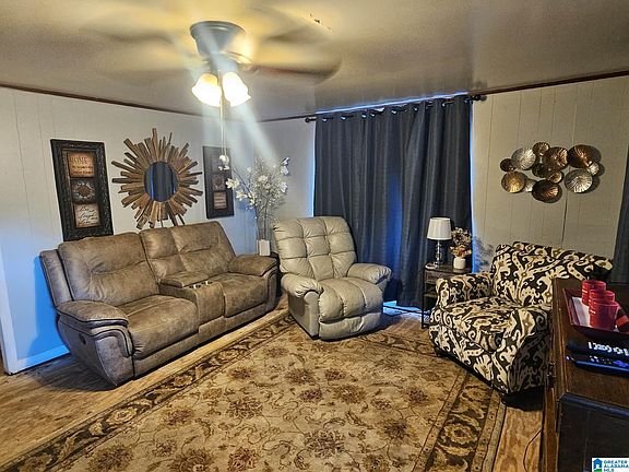 5th image of 623 Highland Ave
