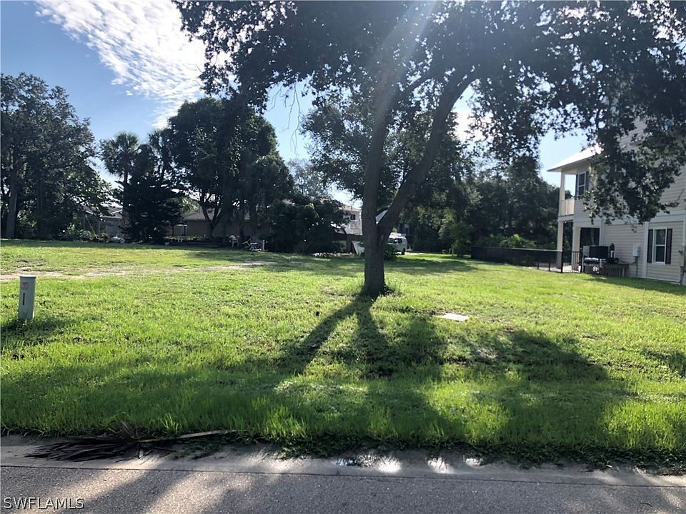 1st image of San Carlos Dr