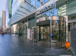 1 Bloor St E #3010, Toronto, ON M4W0A8