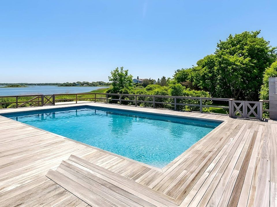 1st image of 6 Lakeside Ct