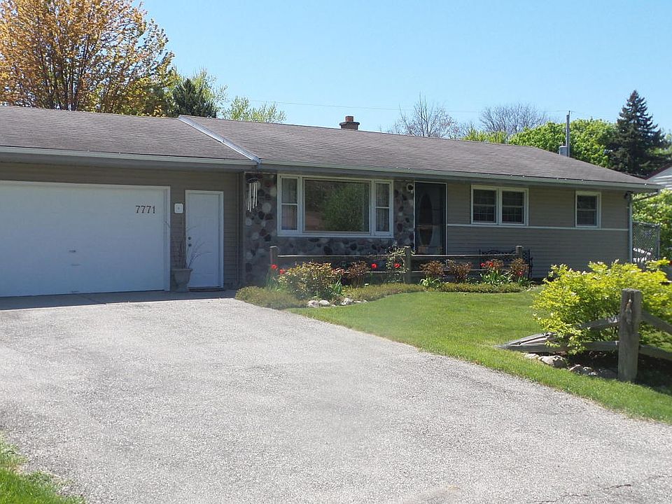 1st image of 7771 N Edgeworth Dr