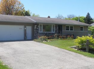 7771 N Edgeworth Dr, Milwaukee, WI 53223