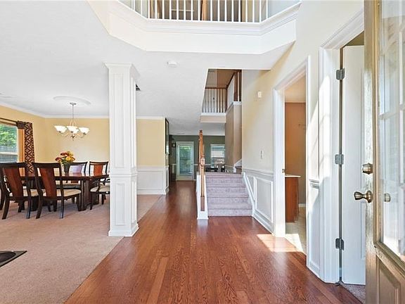 3rd image of 2340 Park Estates Dr