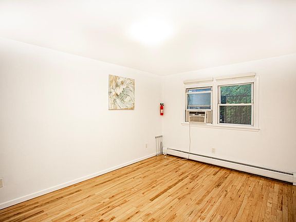 5th image of 391 Manila Ave Floor 3