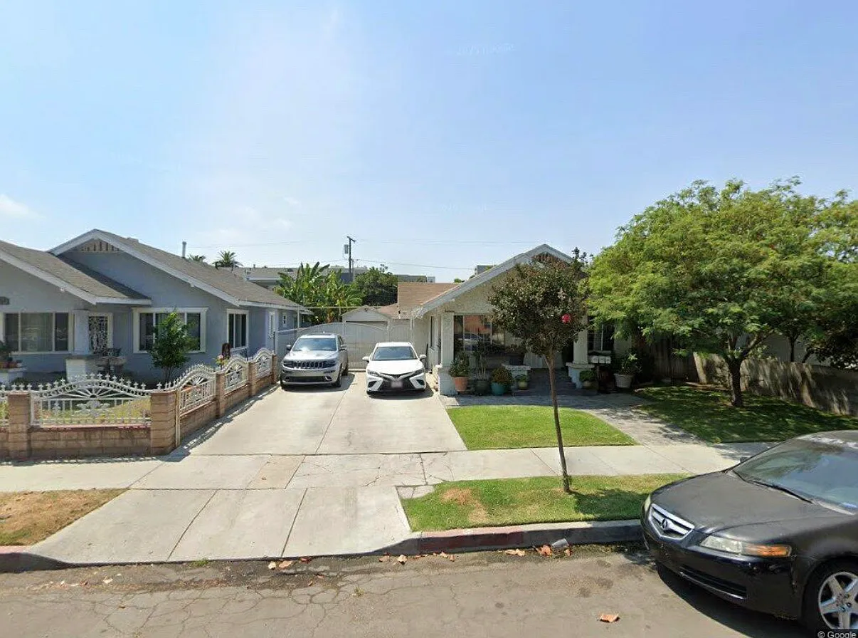 Myrtle Ave, Long Beach — Photo 1