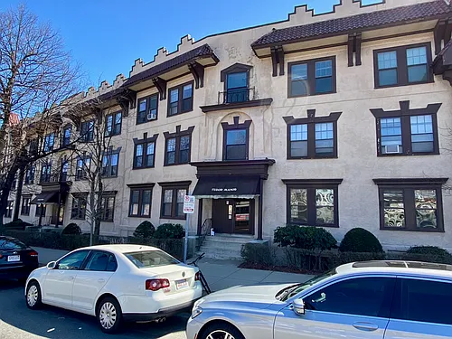 1730 Commonwealth Ave #5 Photo 1