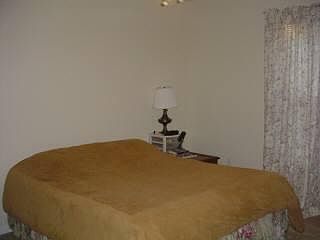 bed 1