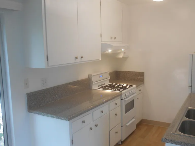 208 Kitchen North