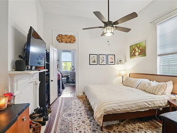 4th image of 2216-18 Saint Louis St