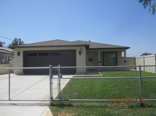 1593 Hillcrest Ave, Riverside, CA 92501