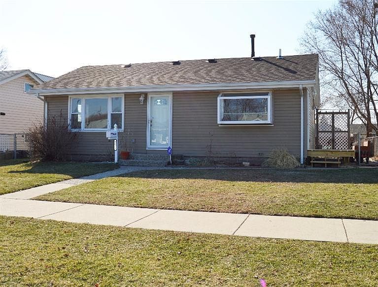 1st image of 6638 Montana Ave