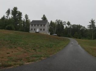20 Chandler Ln, Raymond, NH 03077