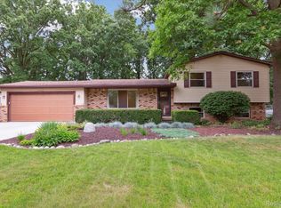 4384 Regency Rd, Swartz Creek, MI 48473