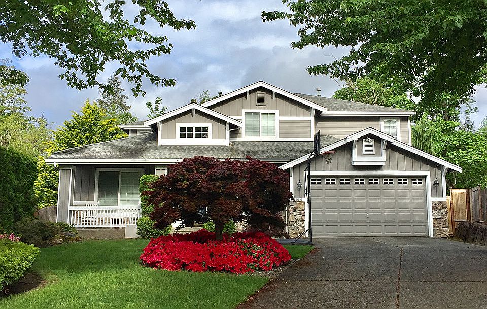 1st image of 555 237th Ave SE