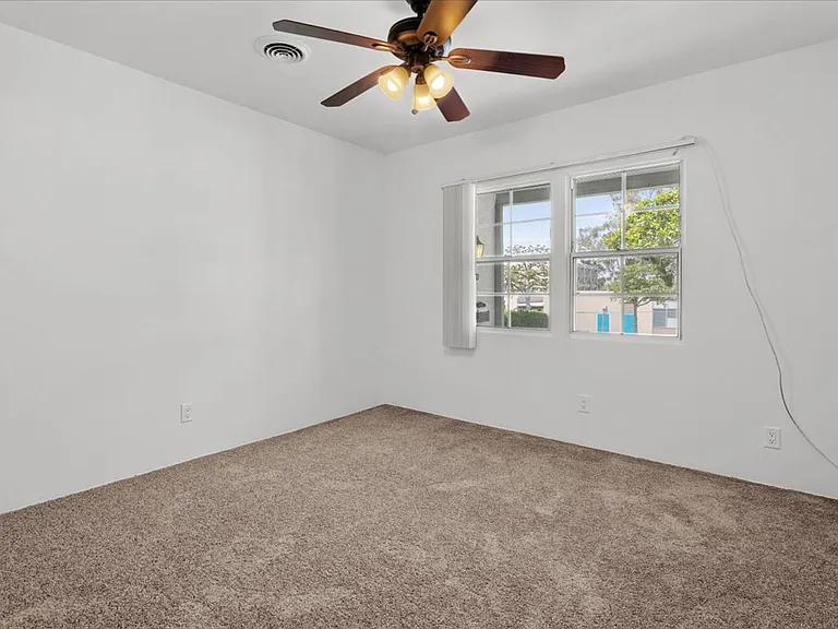 8020 Cowan Ave — Photo 8