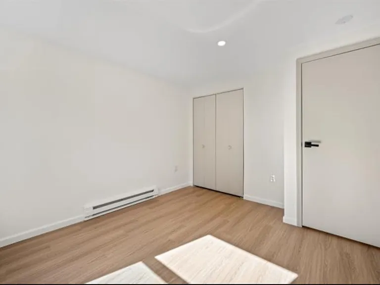 334-336 Halladay St #2 — Photo 17
