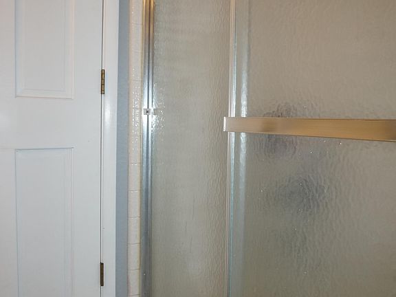 5th image of 3065 Waterview Dr