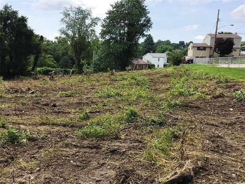2nd image of 235 Pinchtown Rd