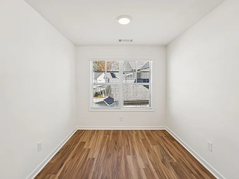 Quinn Residences at Dorchester Place — Photo 127