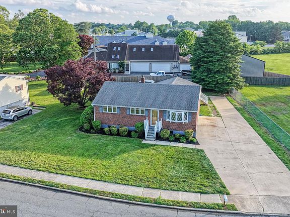 2nd image of 319 Paul Dr