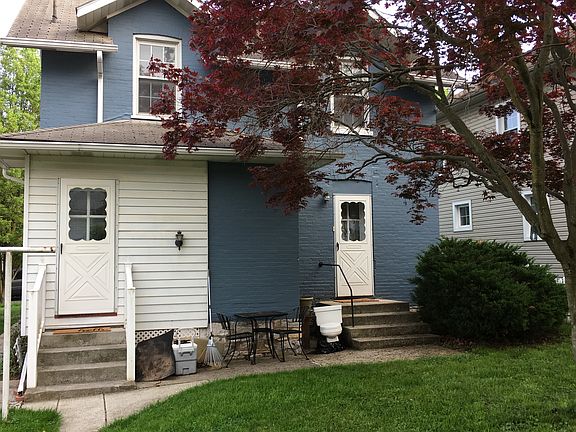 Entrance to apartment