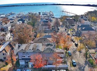 4 Mercer Pl, Staten Island, NY 10308