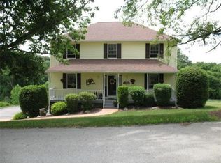 21 Piasta Rd, Dudley, MA 01571
