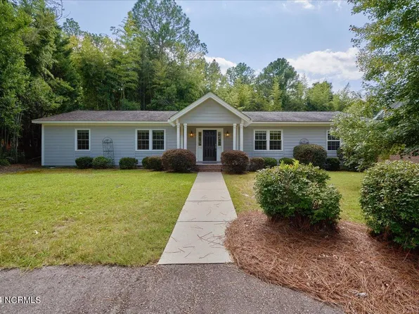 262 E Delaware Ave, Southern Pines, NC 28387