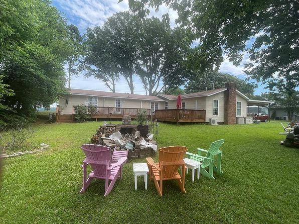 3725 Waterview Ln