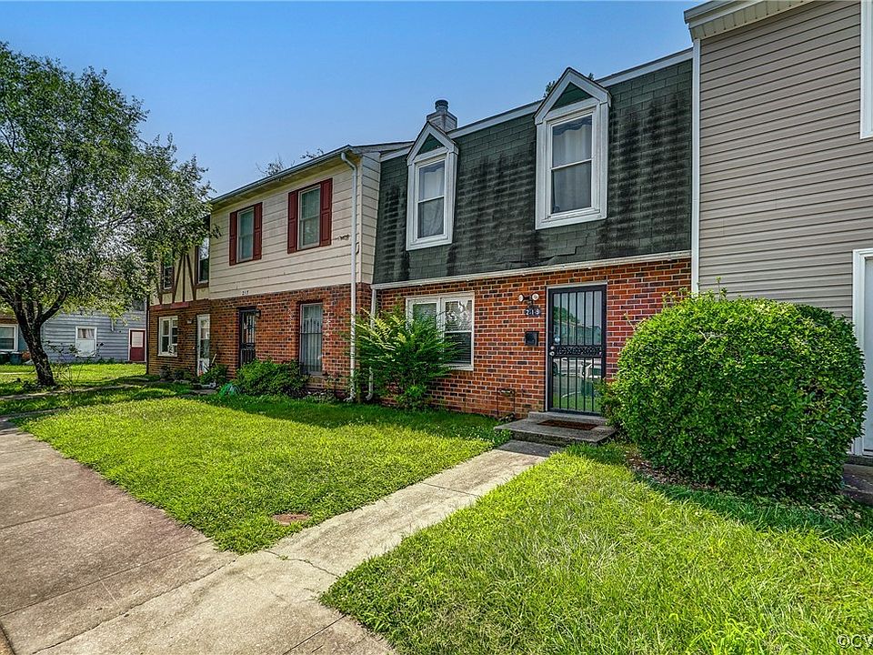 1st image of 219 Knightsmanor Ct Unit 219