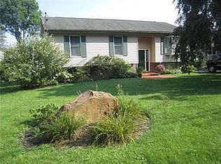 429 Maple St, Wind Gap, PA 18091