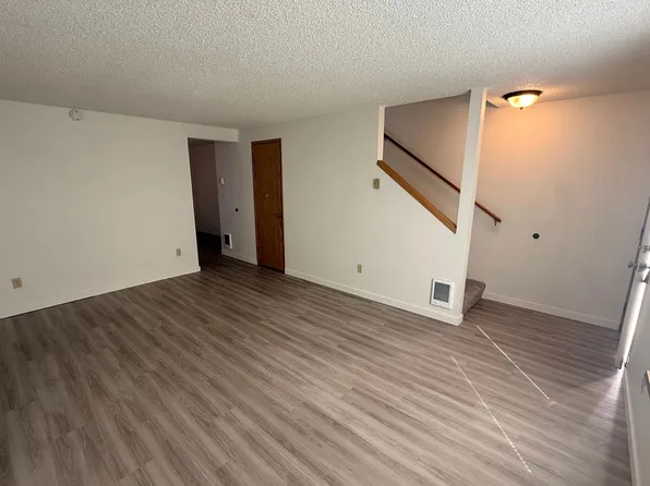 CCH5114--Apple Knoll Townhomes